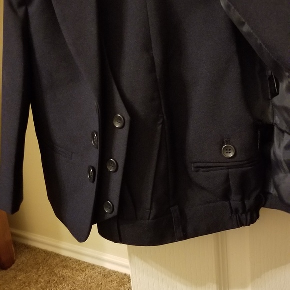 Navy Blue Toddler boys Suit - 3pc - Picture 3 of 5